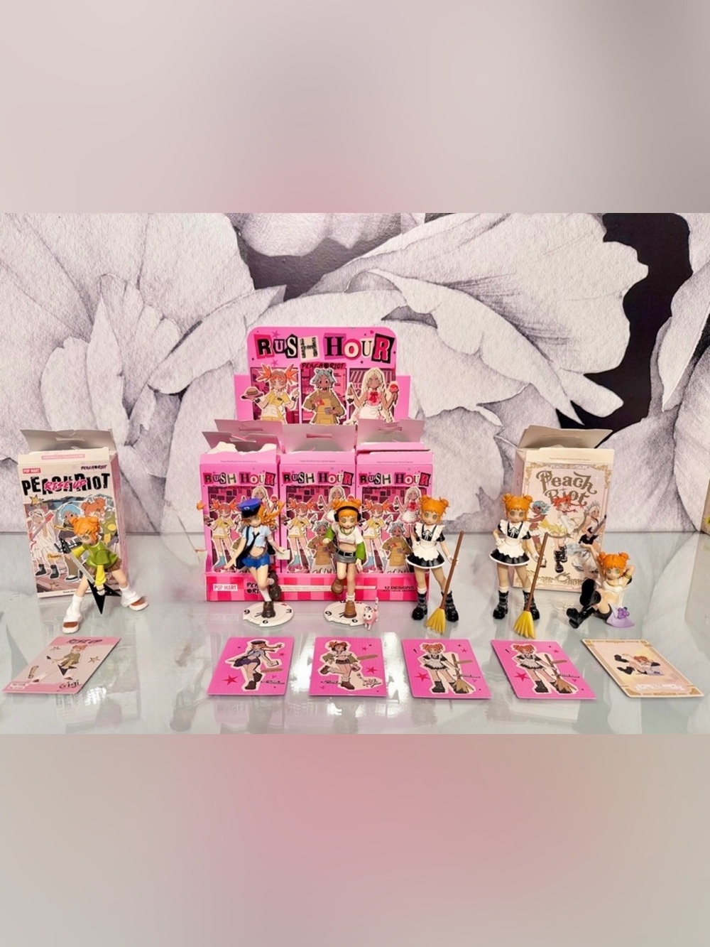 Pop Mart Peach Riot Blind Box w/ Rush Hour Display Box-Gigi